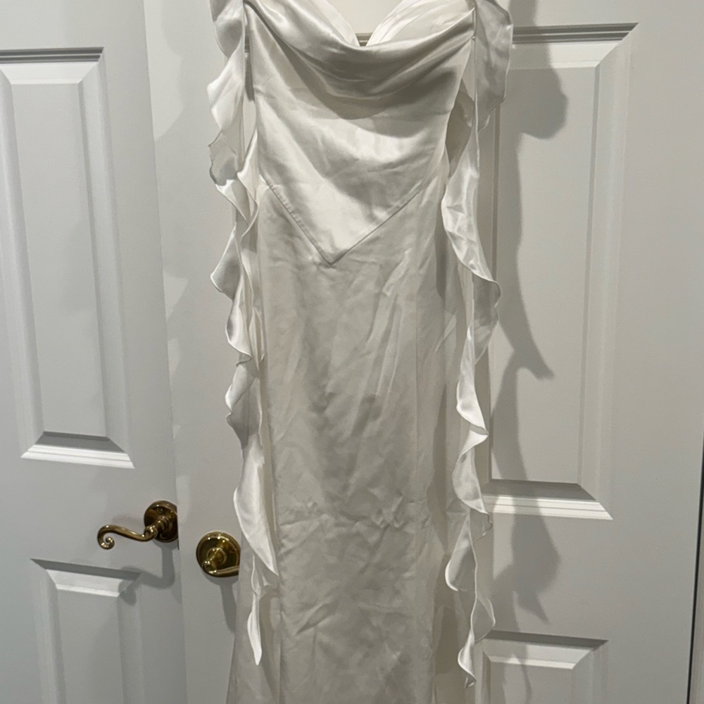 Nana Jacqueline White Maxi Dress - Picture 6 of 9